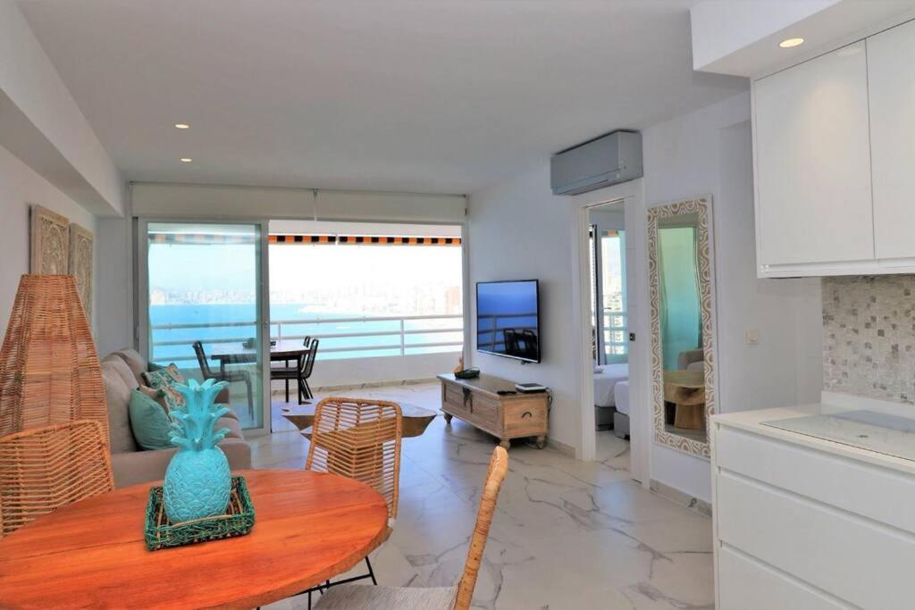 Luxurious 2-Bedroom Apt With Stunning Views, 1St Line On Levante Beach, 베니돔 외부 사진