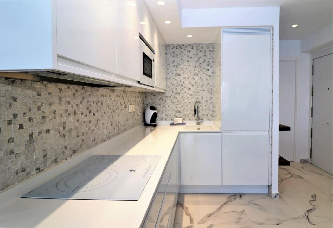 Luxurious 2-Bedroom Apt With Stunning Views, 1St Line On Levante Beach, 베니돔 외부 사진
