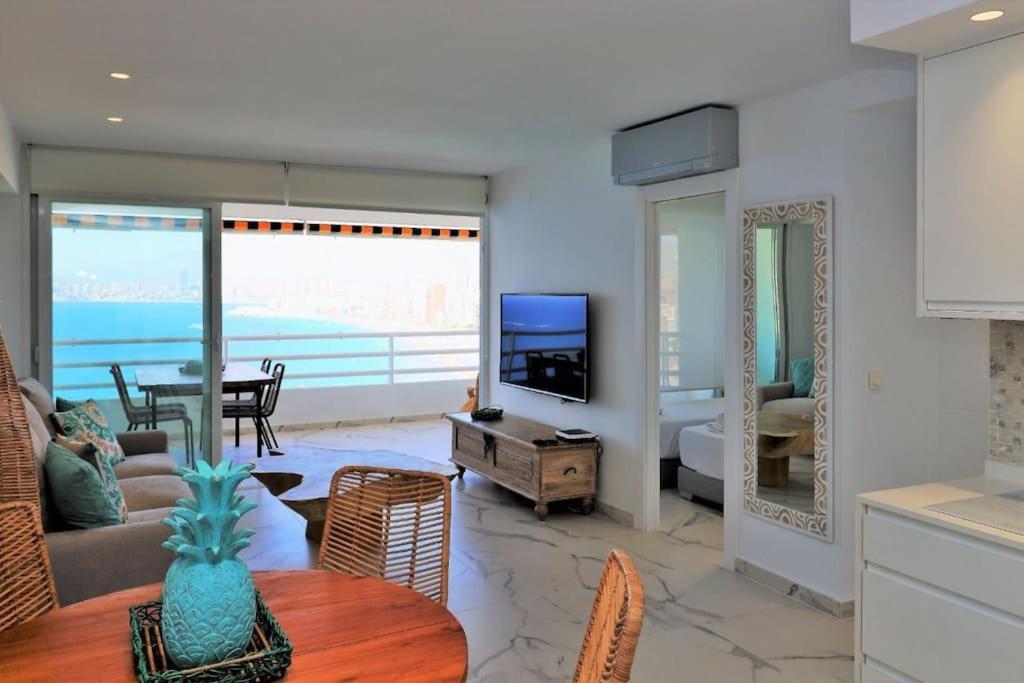 Luxurious 2-Bedroom Apt With Stunning Views, 1St Line On Levante Beach, 베니돔 외부 사진