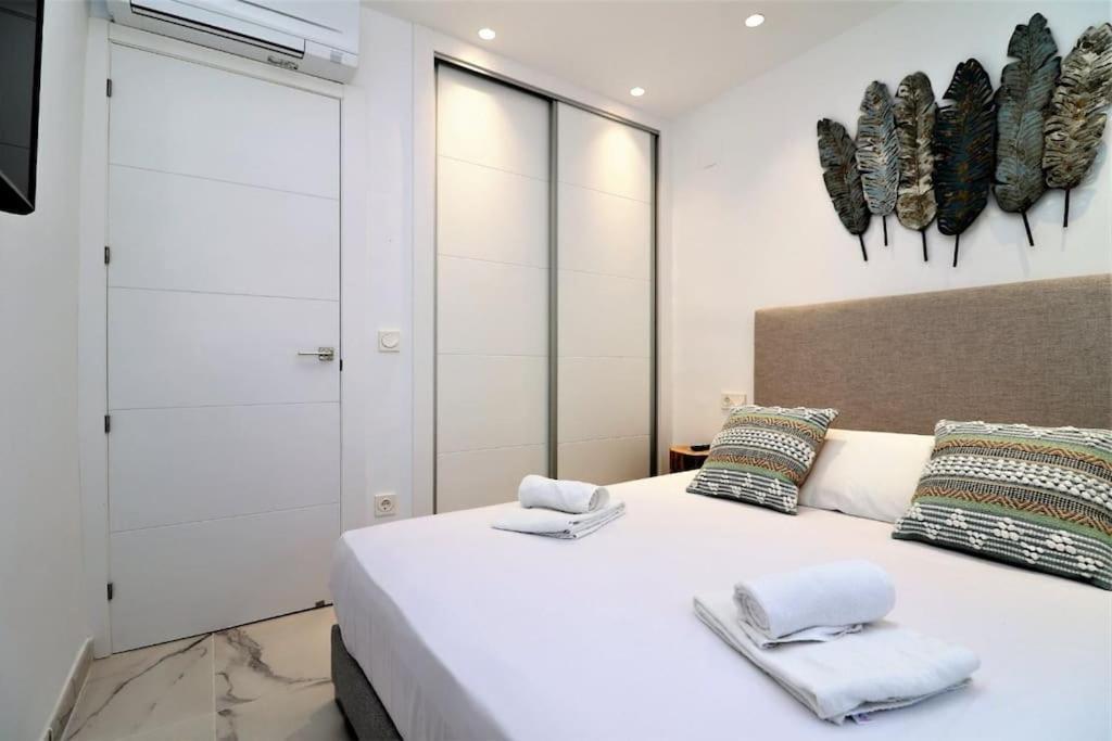 Luxurious 2-Bedroom Apt With Stunning Views, 1St Line On Levante Beach, 베니돔 외부 사진