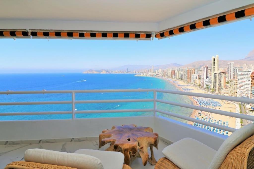 Luxurious 2-Bedroom Apt With Stunning Views, 1St Line On Levante Beach, 베니돔 외부 사진
